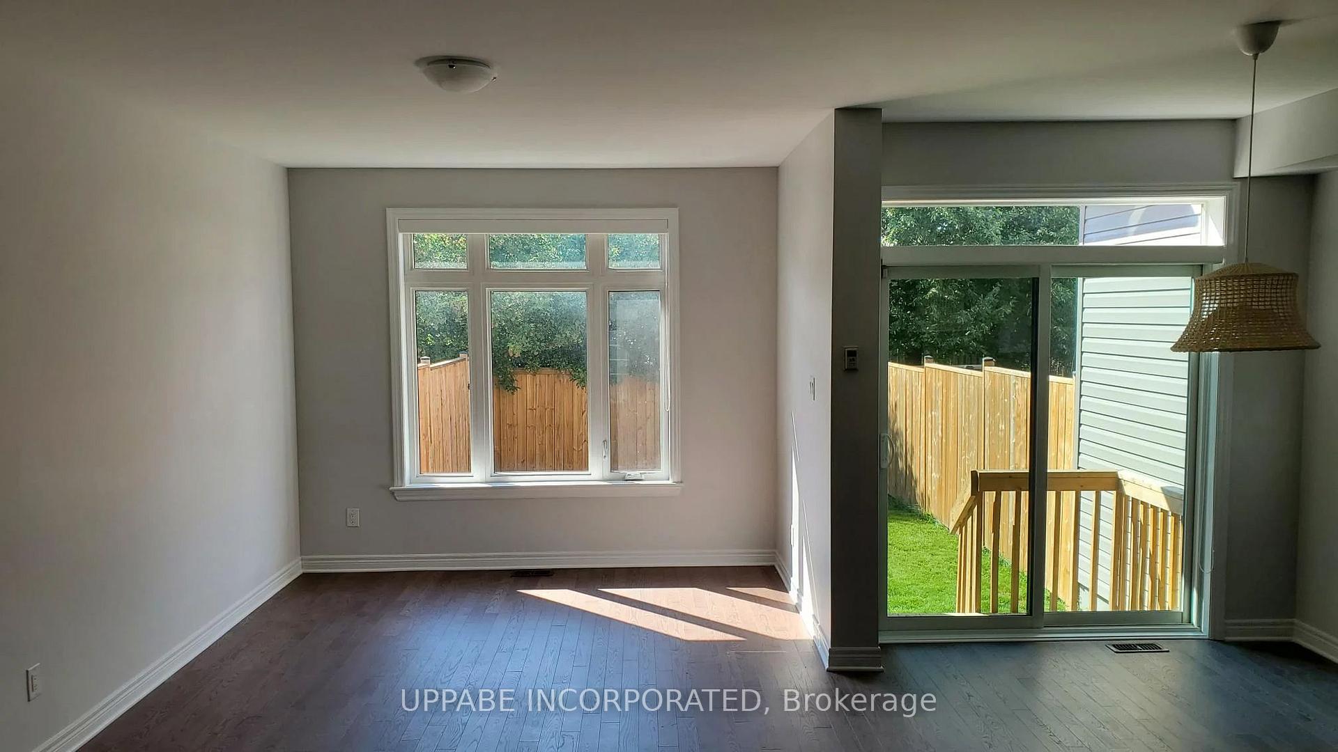 Photo 5 of 521 Bulat Court, Ottawa, Stittsville (North) — HOMEH