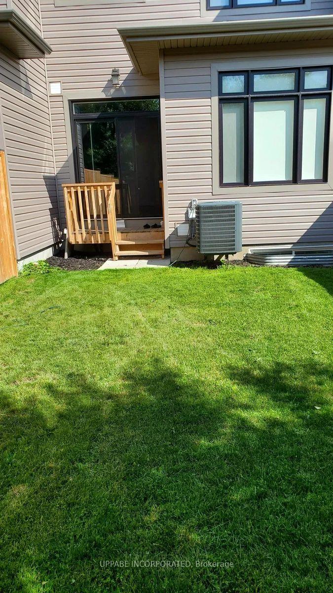 Photo 12 of 521 Bulat Court, Ottawa, Stittsville (North) — HOMEH