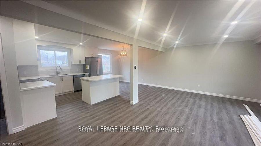 Photo 2 of Unit Upper, 31 Joanna Drive, St. Catharines, Vine/Linwell — HOMEH