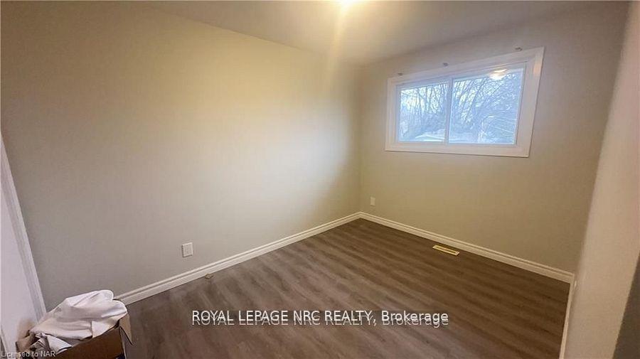 Photo 4 of Unit Upper, 31 Joanna Drive, St. Catharines, Vine/Linwell — HOMEH