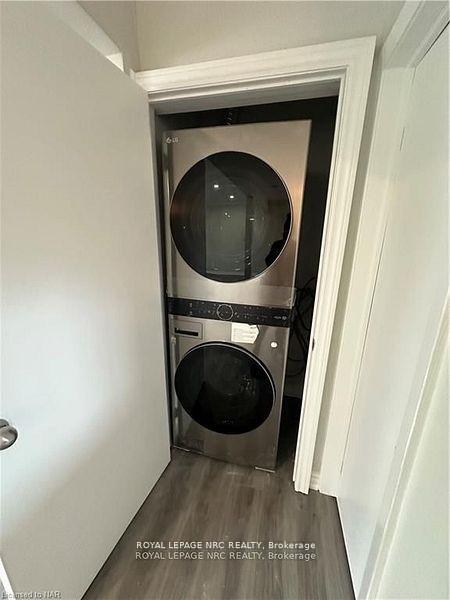 Photo 5 of Unit Upper, 31 Joanna Drive, St. Catharines, Vine/Linwell — HOMEH
