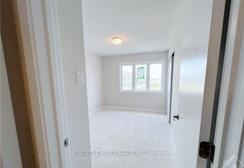 Photo 16 of 830 Bascule Place, Ottawa, Btwn Franktown Rd. & Fallowfield Rd. — HOMEH