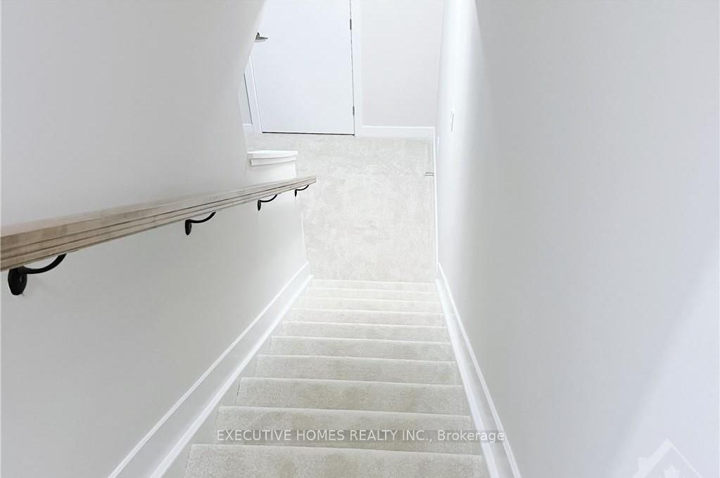 Photo 20 of 830 Bascule Place, Ottawa, Btwn Franktown Rd. & Fallowfield Rd. — HOMEH