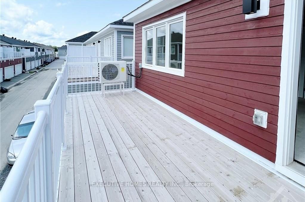 Photo 22 of 830 Bascule Place, Ottawa, Btwn Franktown Rd. & Fallowfield Rd. — HOMEH