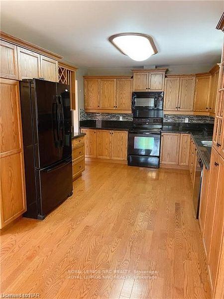 Photo 2 of 110 Vansickle Road, St. Catharines, Rykert/Vansickle — HOMEH