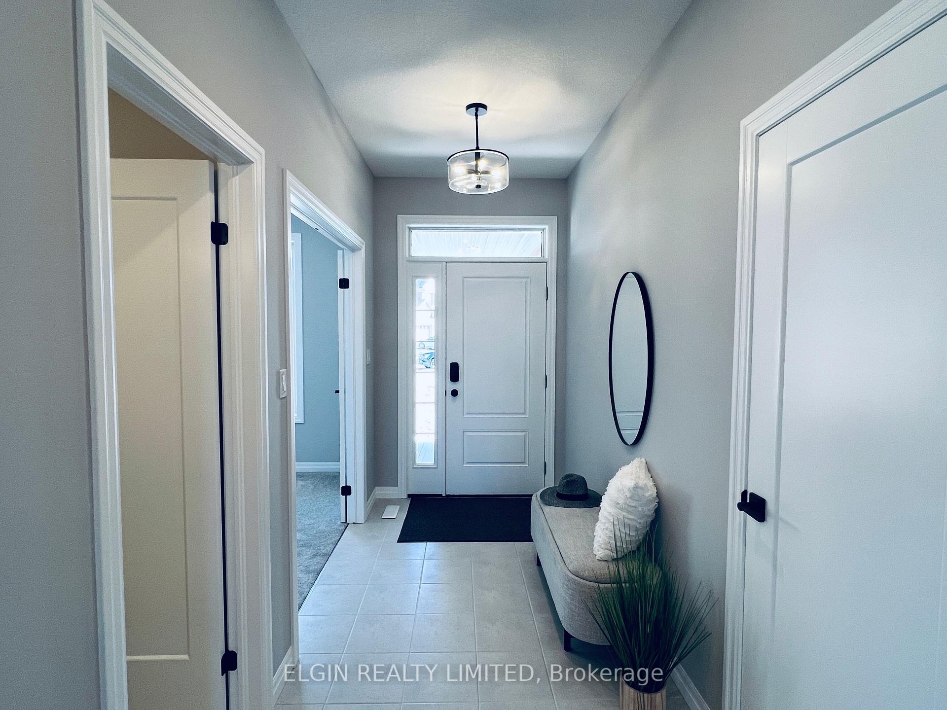 Photo 3 of 11 Dunning Way, St. Thomas — HOMEH