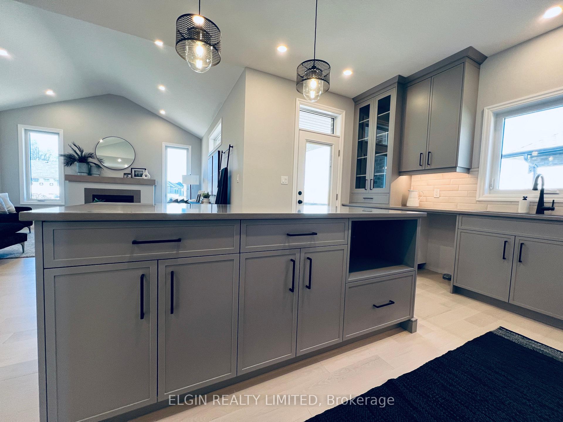 Photo 11 of 11 Dunning Way, St. Thomas — HOMEH