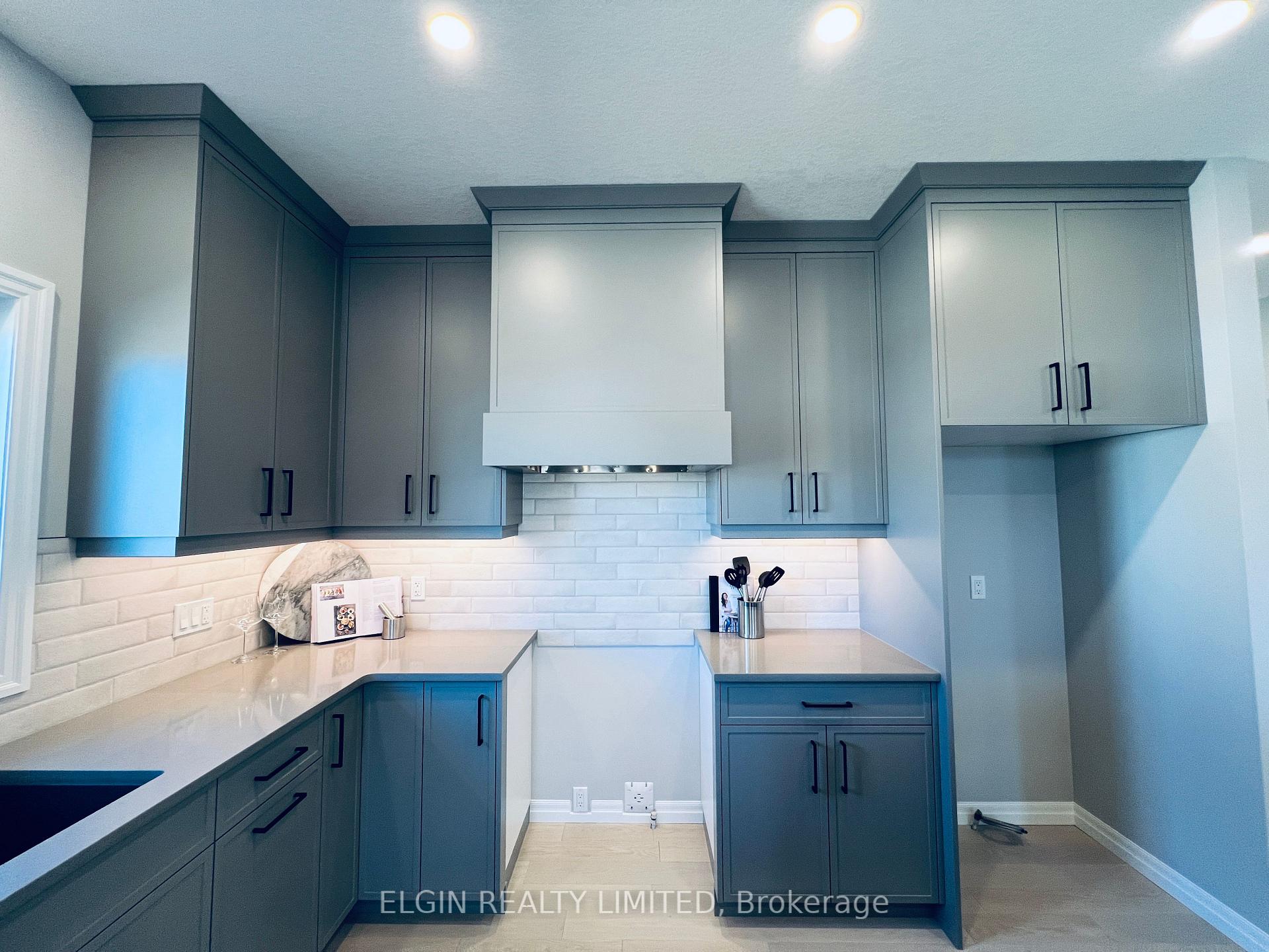 Photo 13 of 11 Dunning Way, St. Thomas — HOMEH