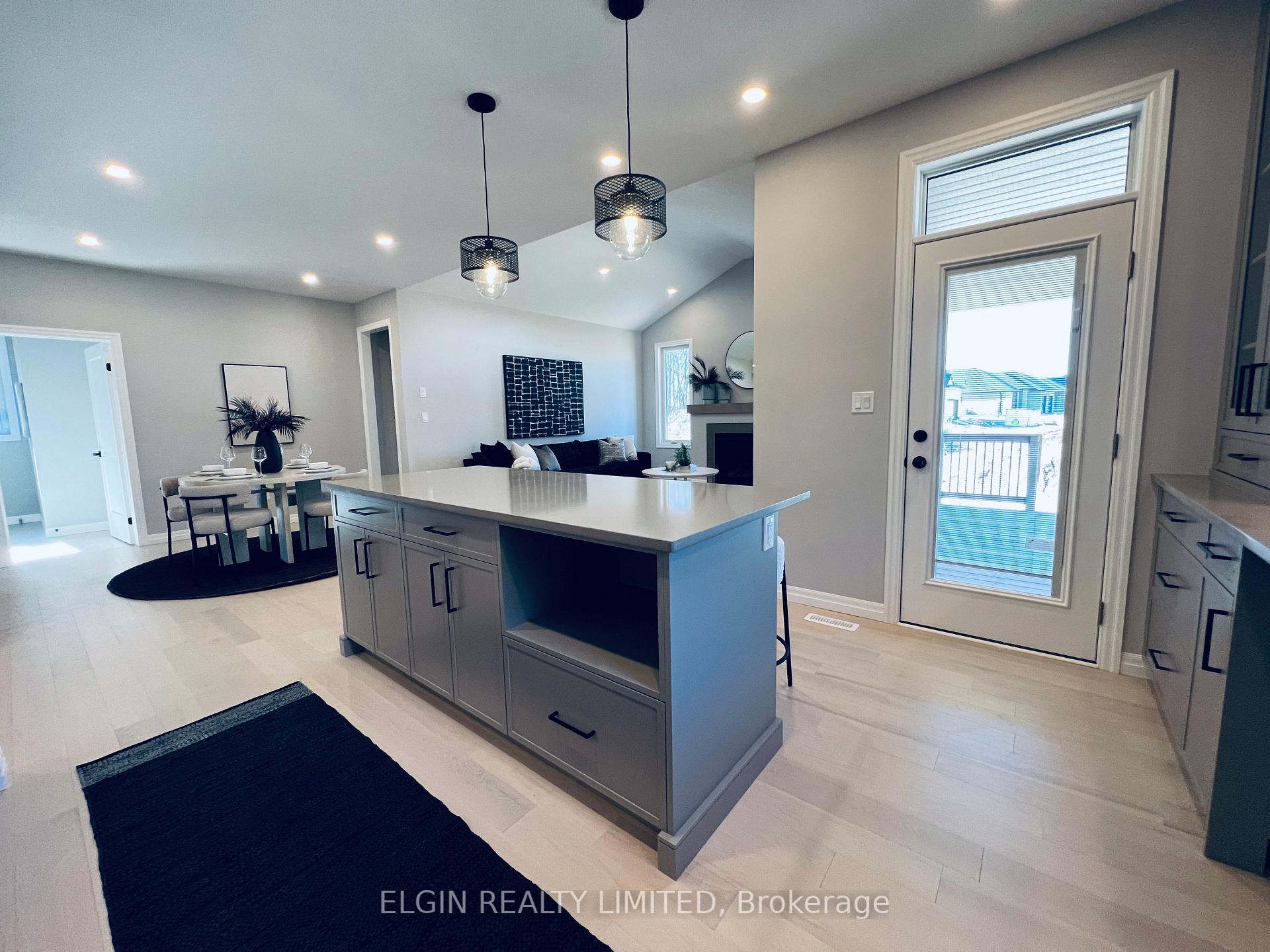 Photo 15 of 11 Dunning Way, St. Thomas — HOMEH