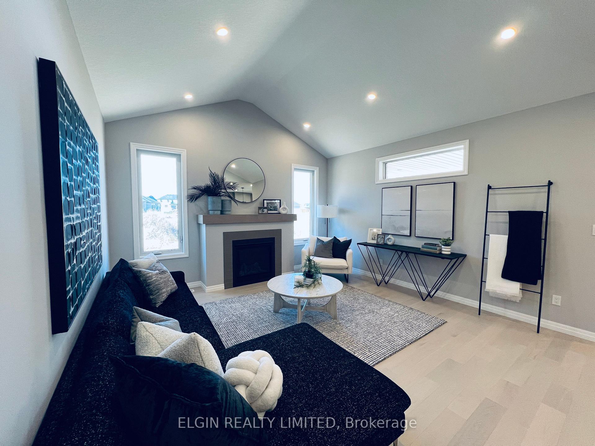 Photo 18 of 11 Dunning Way, St. Thomas — HOMEH