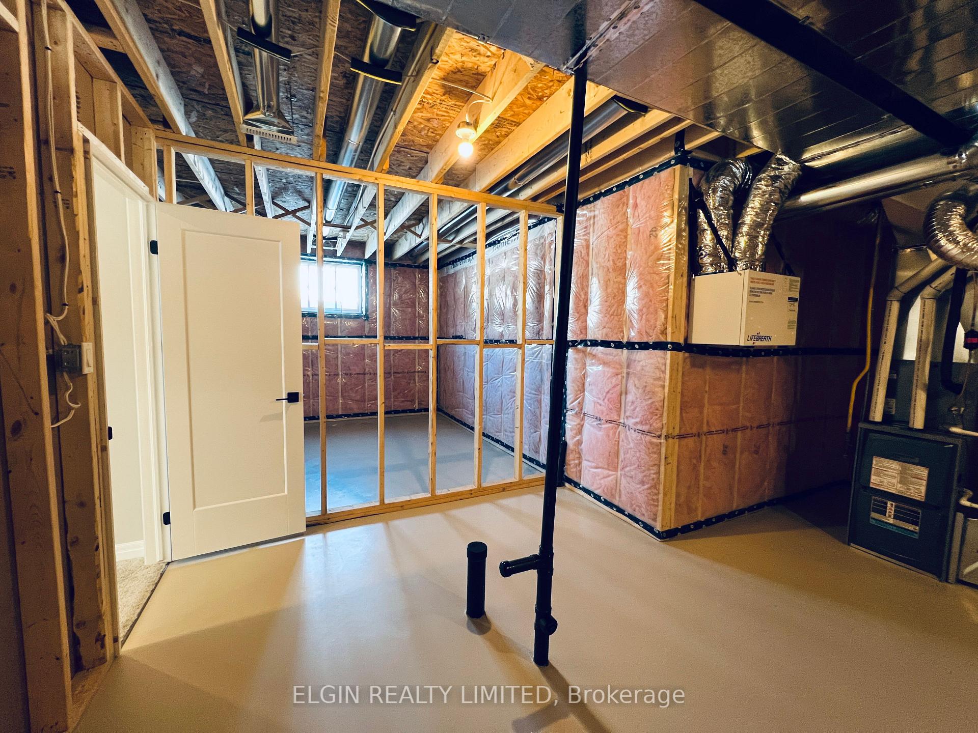 Photo 31 of 11 Dunning Way, St. Thomas — HOMEH
