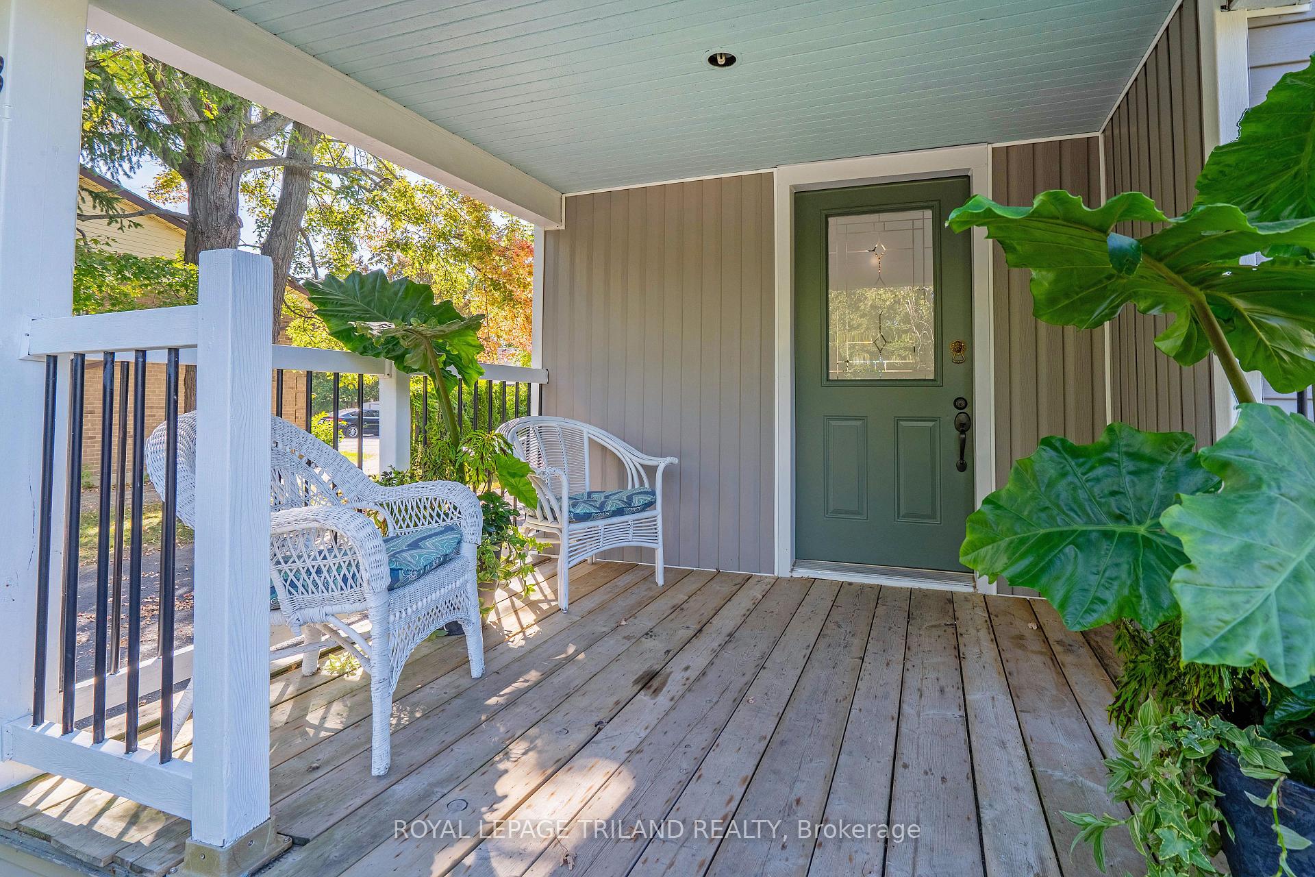 Photo 7 of 18 Tecumseh Street, St. Thomas — HOMEH