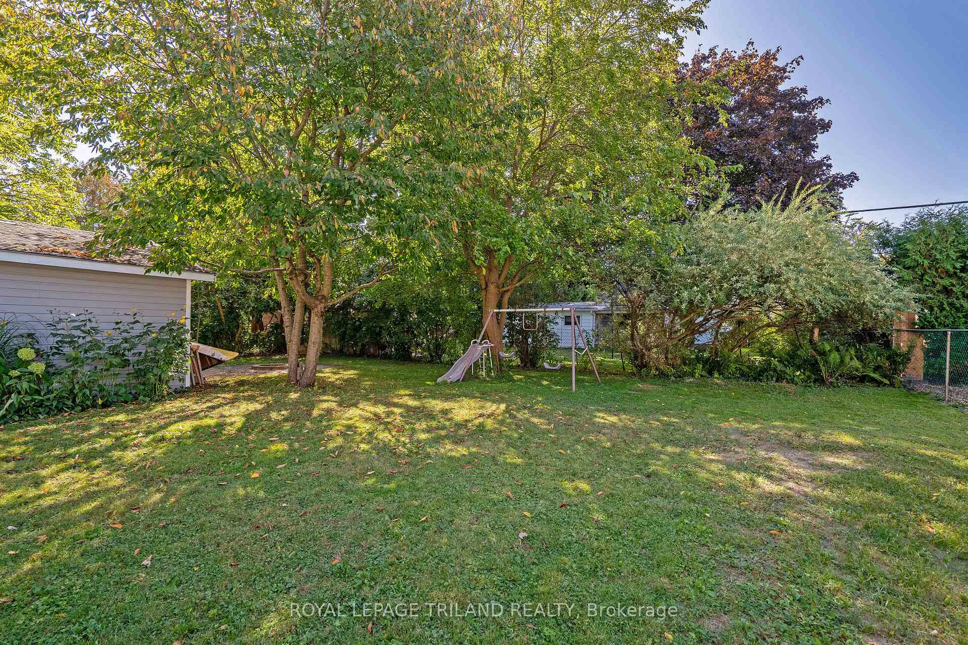 Photo 43 of 18 Tecumseh Street, St. Thomas — HOMEH