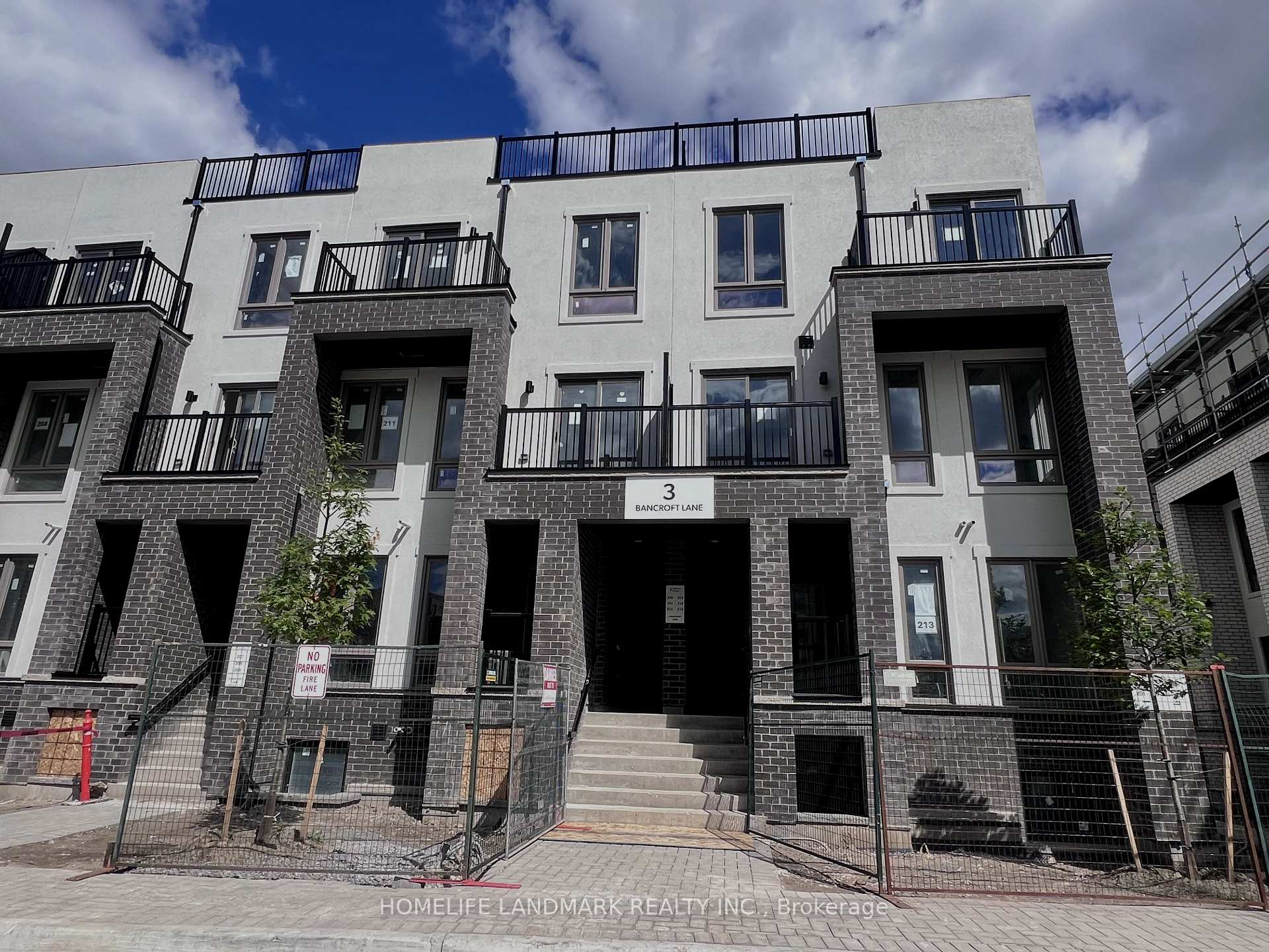 Front of Unit 214, 3 Bancroft Lane