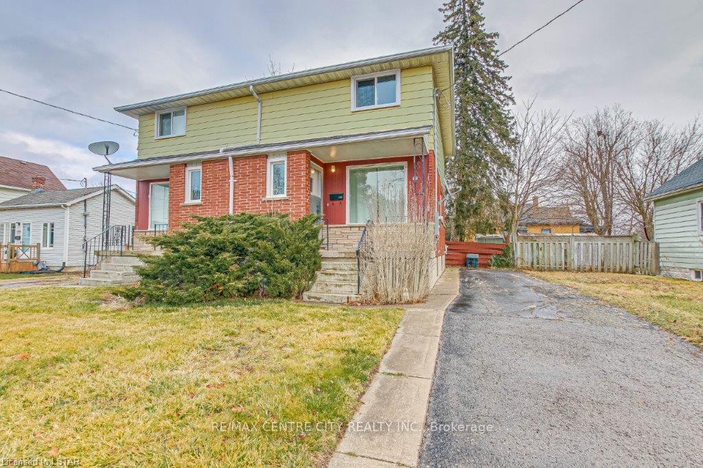 Front of 109 Balaclava Street