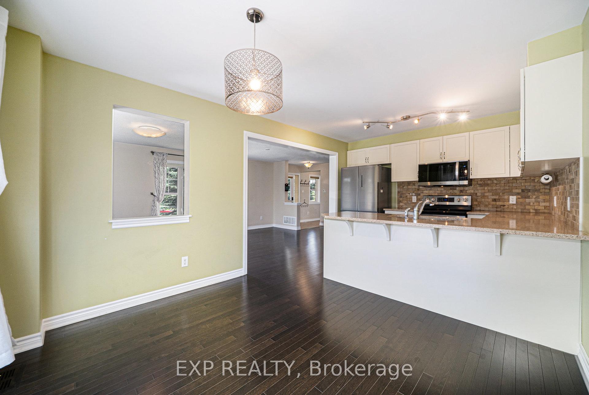 Photo 4 of 301 Gallantry Way, Ottawa, Stittsville (North) — HOMEH
