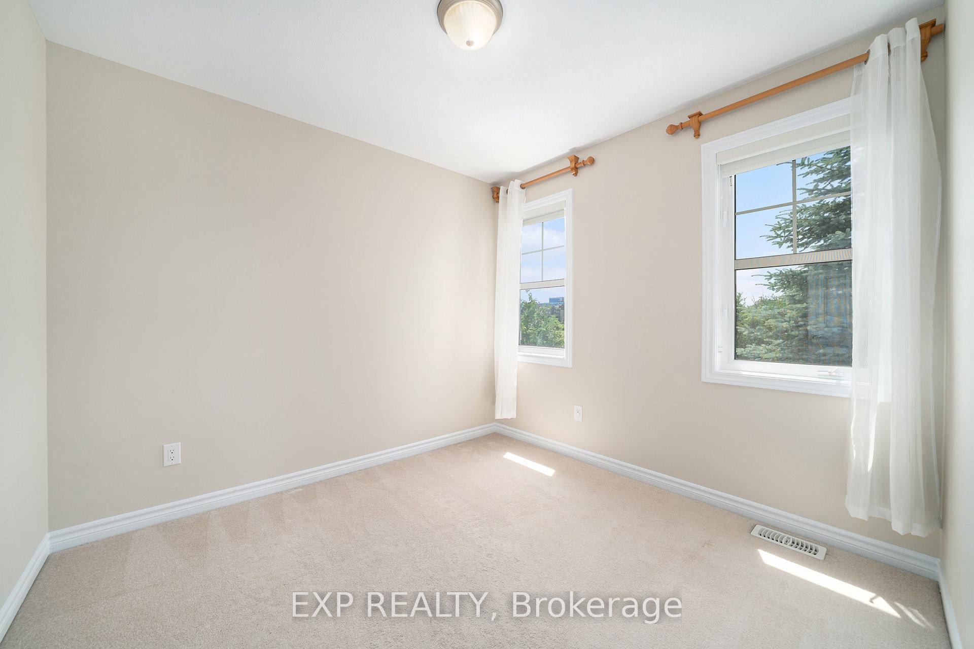 Photo 9 of 301 Gallantry Way, Ottawa, Stittsville (North) — HOMEH
