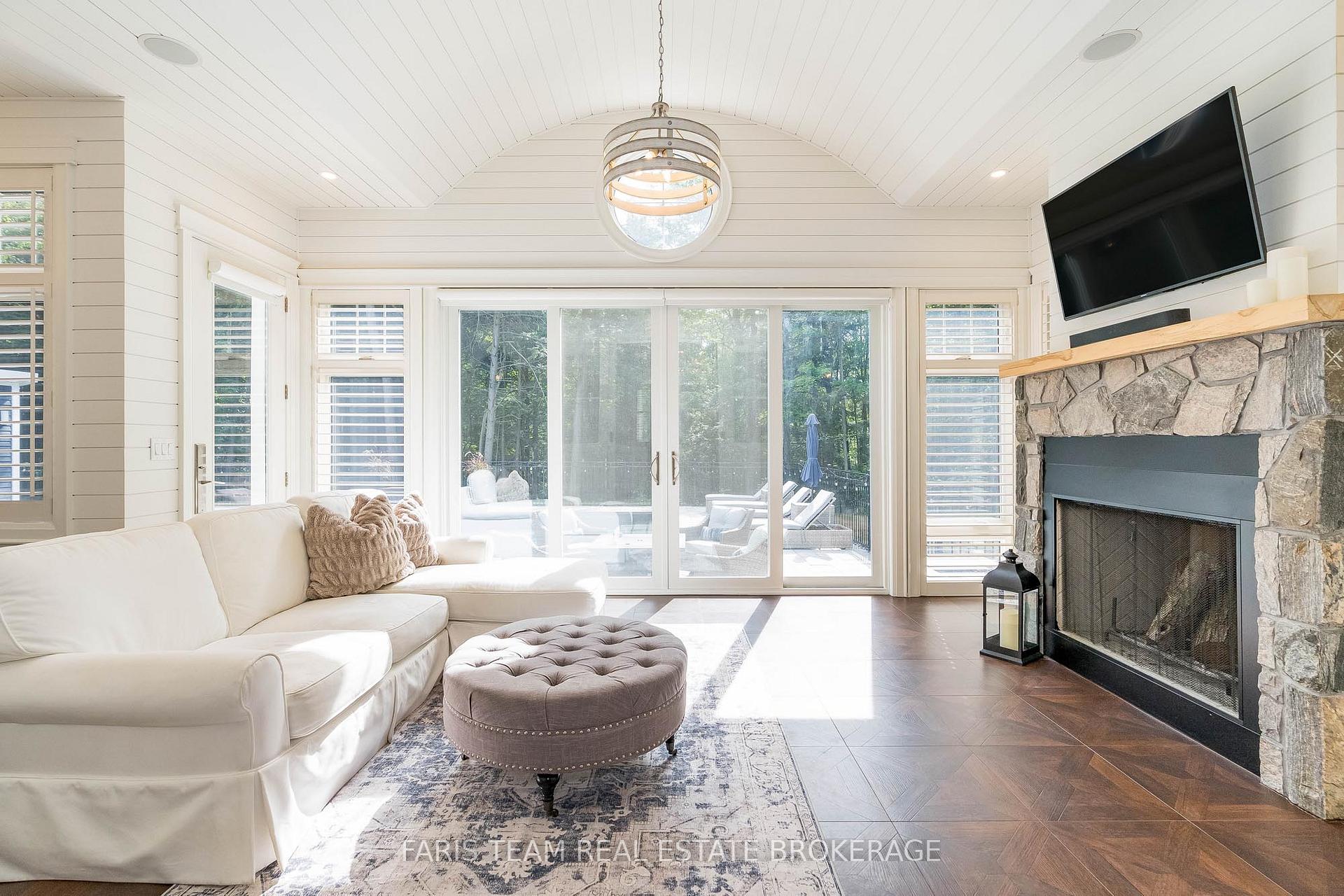 Photo 17 of 20 Barrie Hill Lane, Springwater, Snow Valley — HOMEH