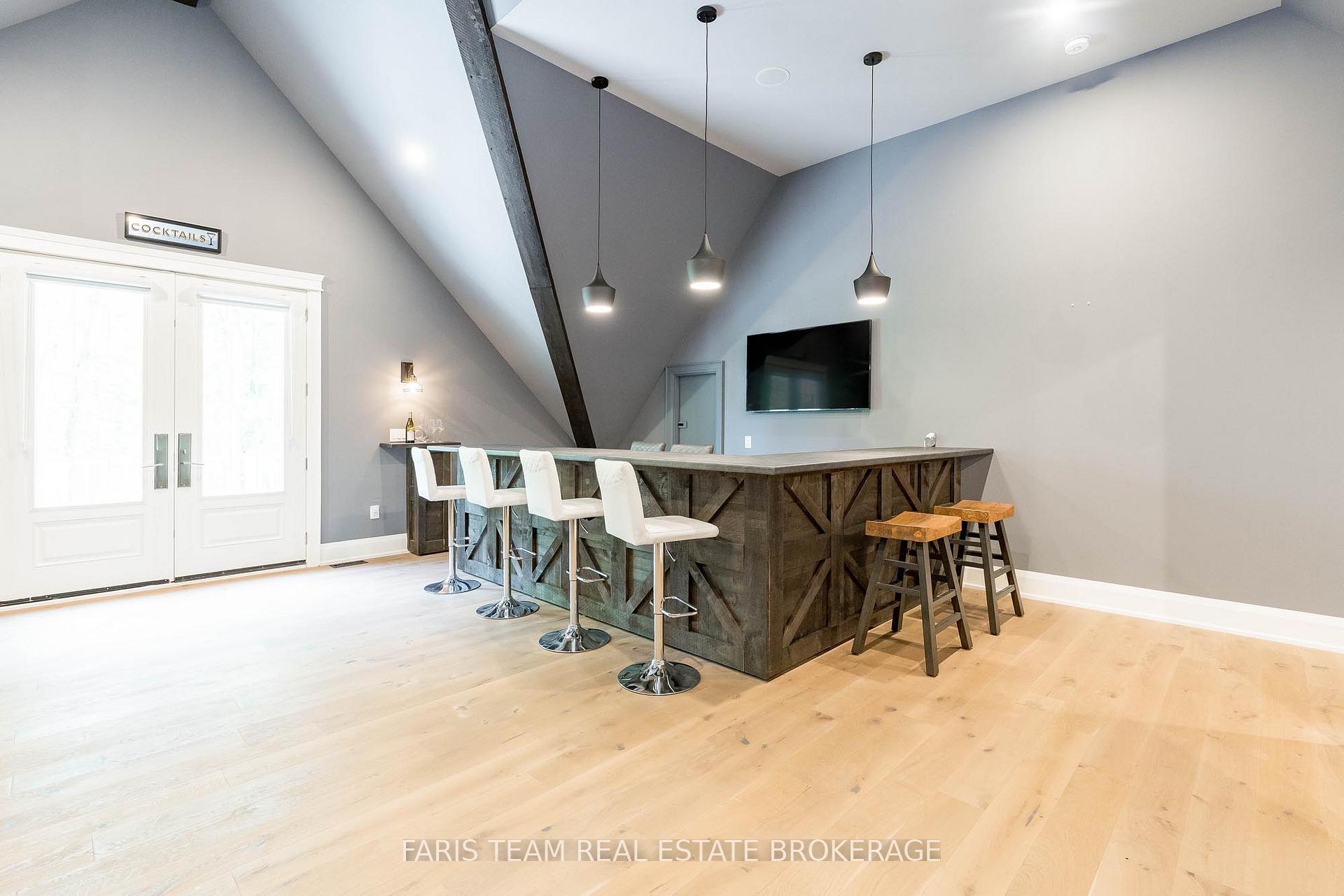 Photo 32 of 20 Barrie Hill Lane, Springwater, Snow Valley — HOMEH