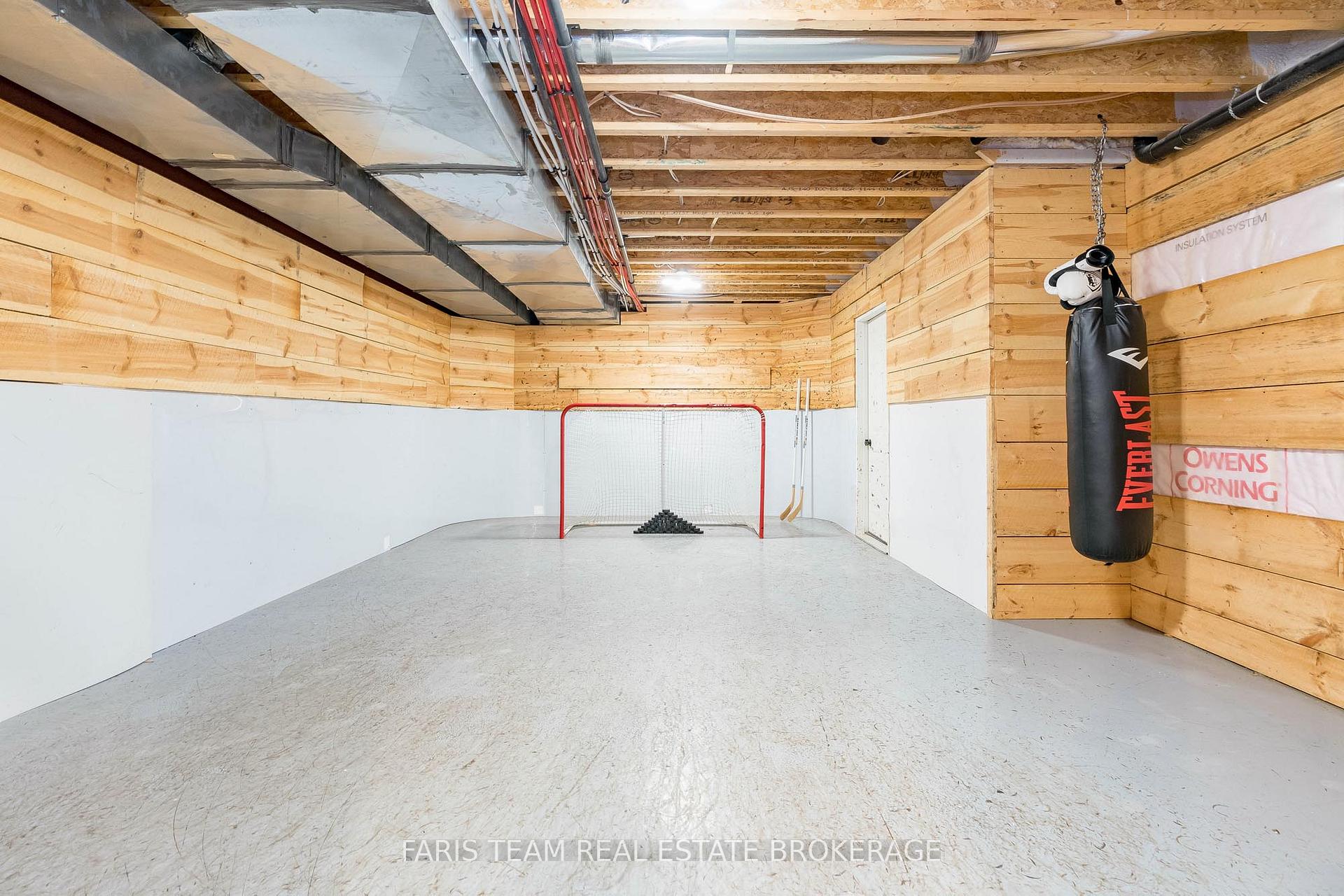 Photo 41 of 20 Barrie Hill Lane, Springwater, Snow Valley — HOMEH