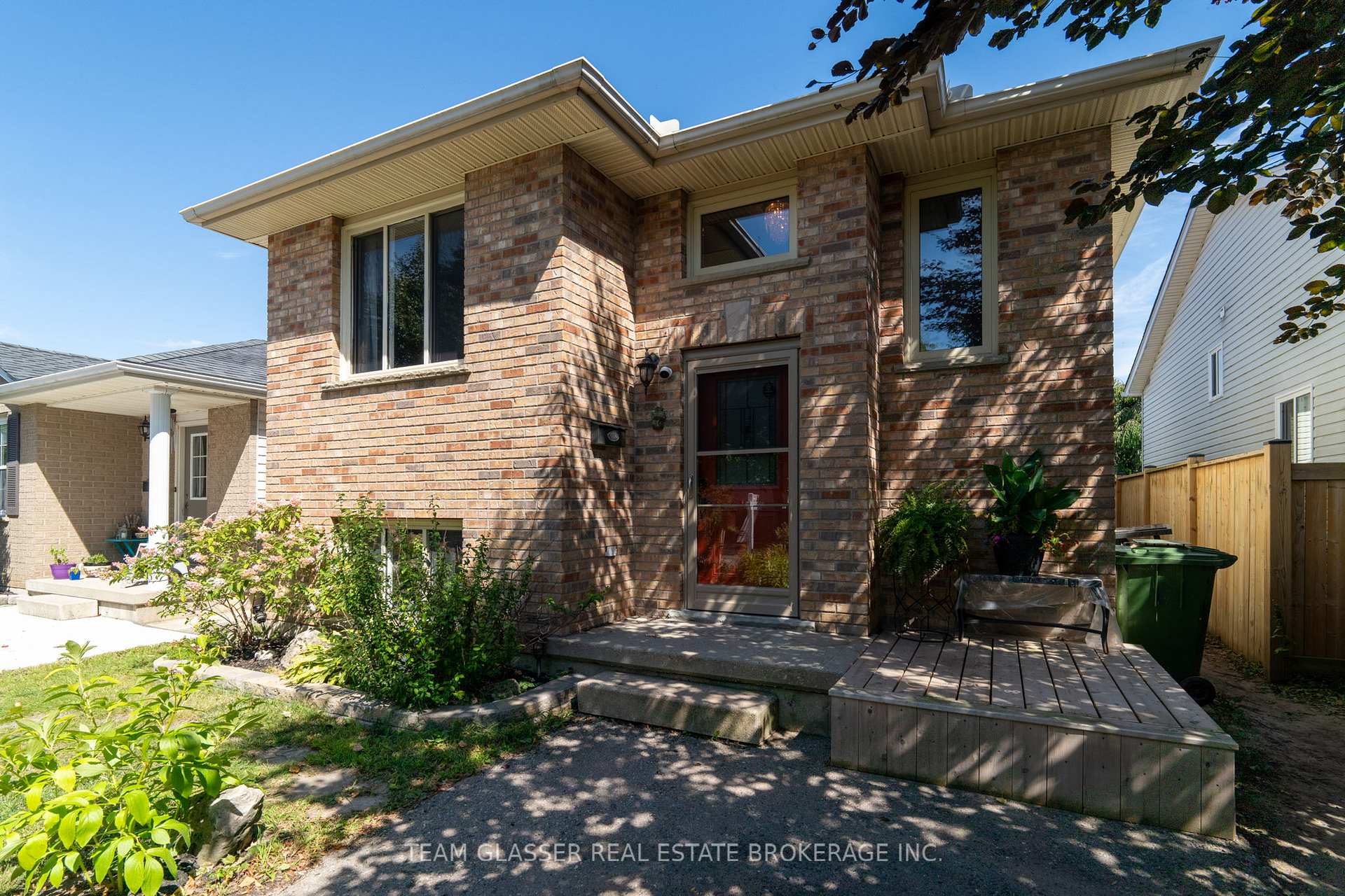 Photo 1 of 76 Juno Drive, St. Thomas — HOMEH