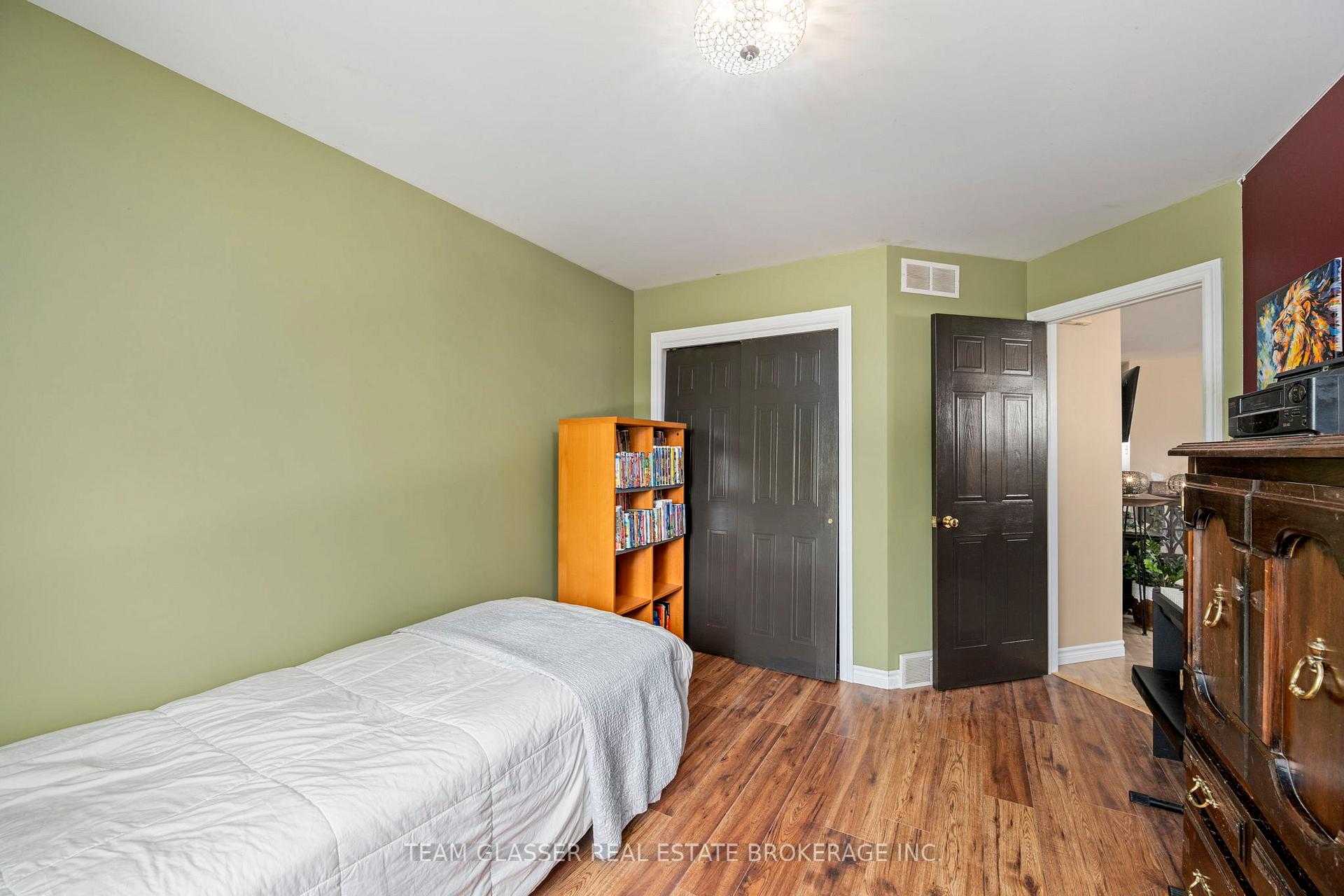 Photo 5 of 76 Juno Drive, St. Thomas — HOMEH