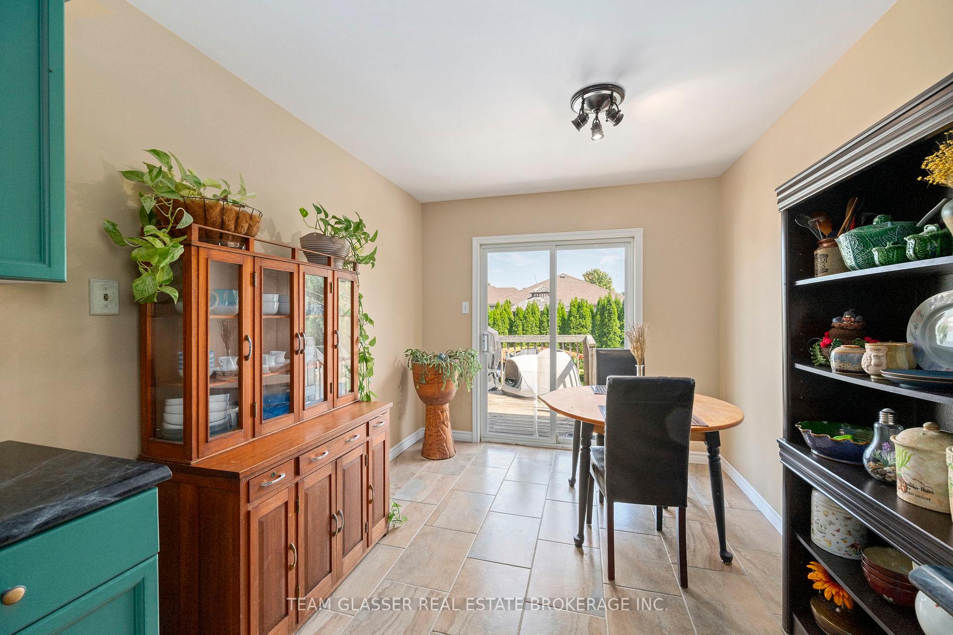 Photo 10 of 76 Juno Drive, St. Thomas — HOMEH