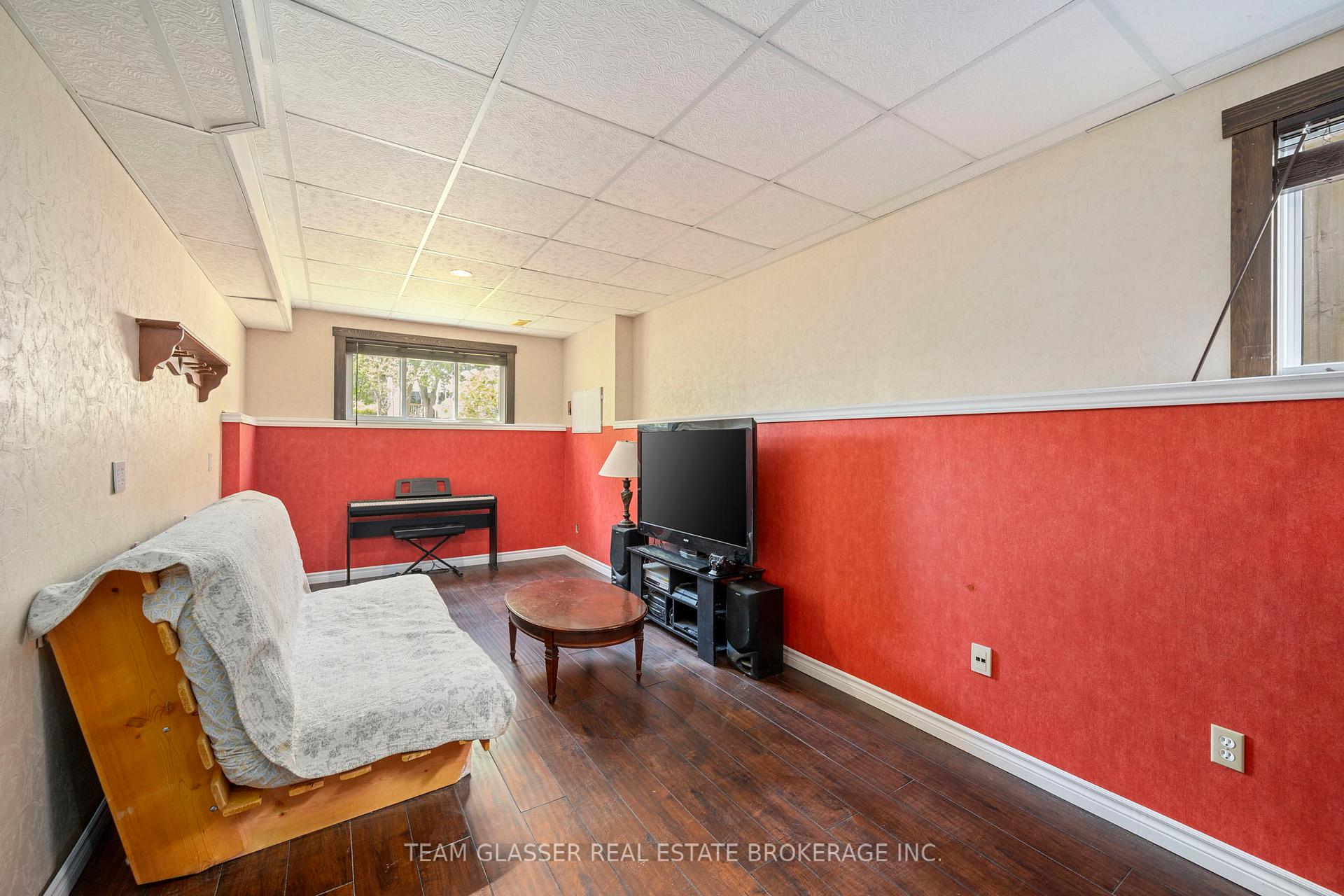 Photo 12 of 76 Juno Drive, St. Thomas — HOMEH