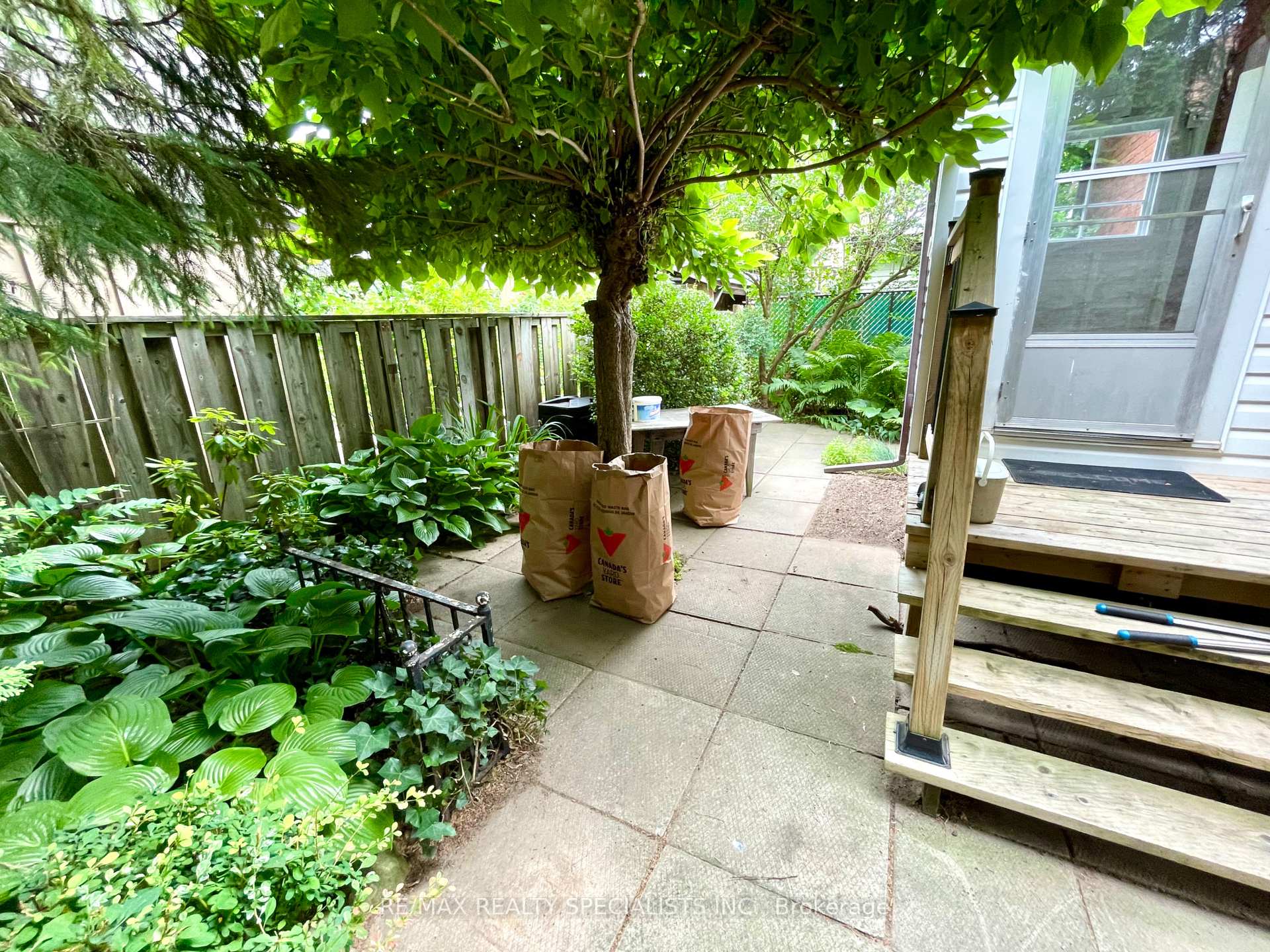 Photo 3 of 56 Woodland Avenue, St. Catharines, Downtown — HOMEH
