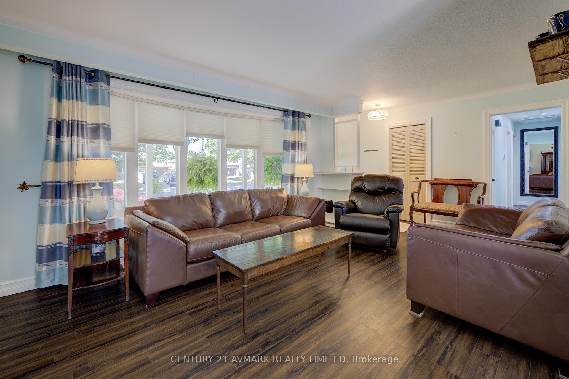 Photo 10 of 10 Royale Road, St. Catharines, Lakeport — HOMEH