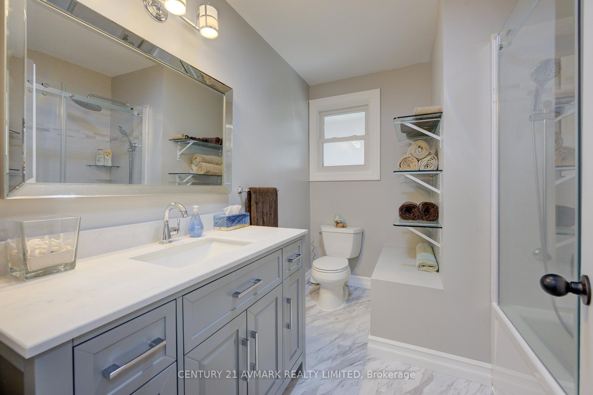 Photo 18 of 10 Royale Road, St. Catharines, Lakeport — HOMEH