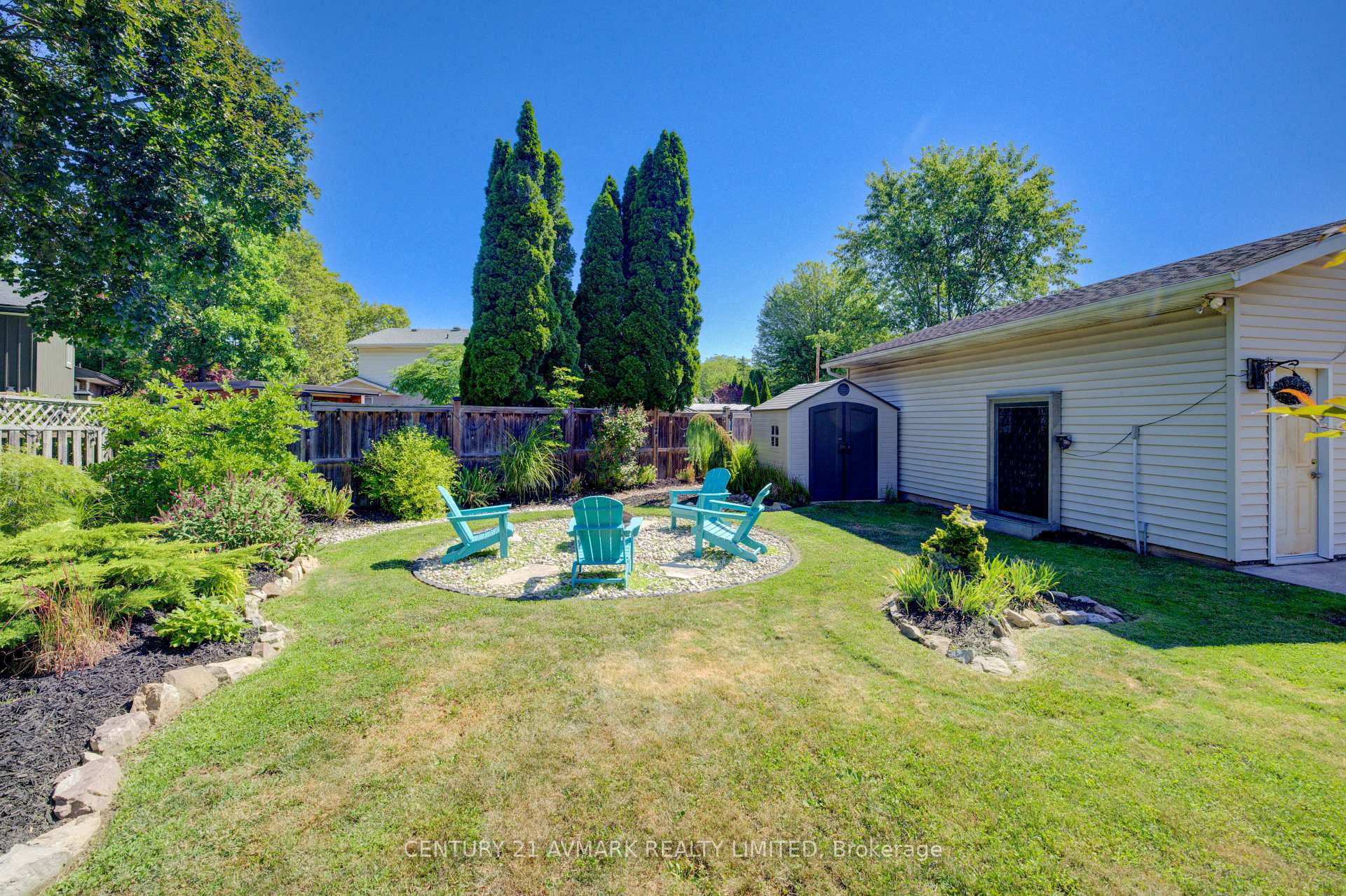 Photo 34 of 10 Royale Road, St. Catharines, Lakeport — HOMEH