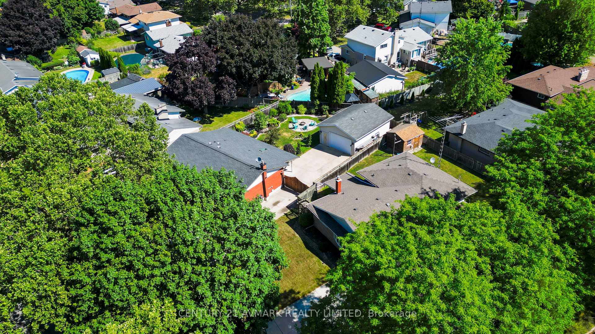 Photo 42 of 10 Royale Road, St. Catharines, Lakeport — HOMEH