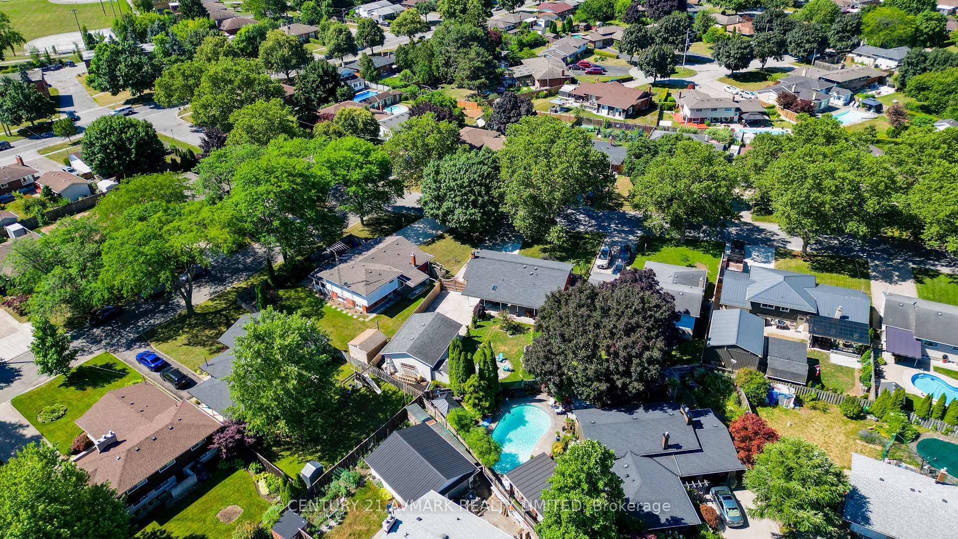 Photo 46 of 10 Royale Road, St. Catharines, Lakeport — HOMEH