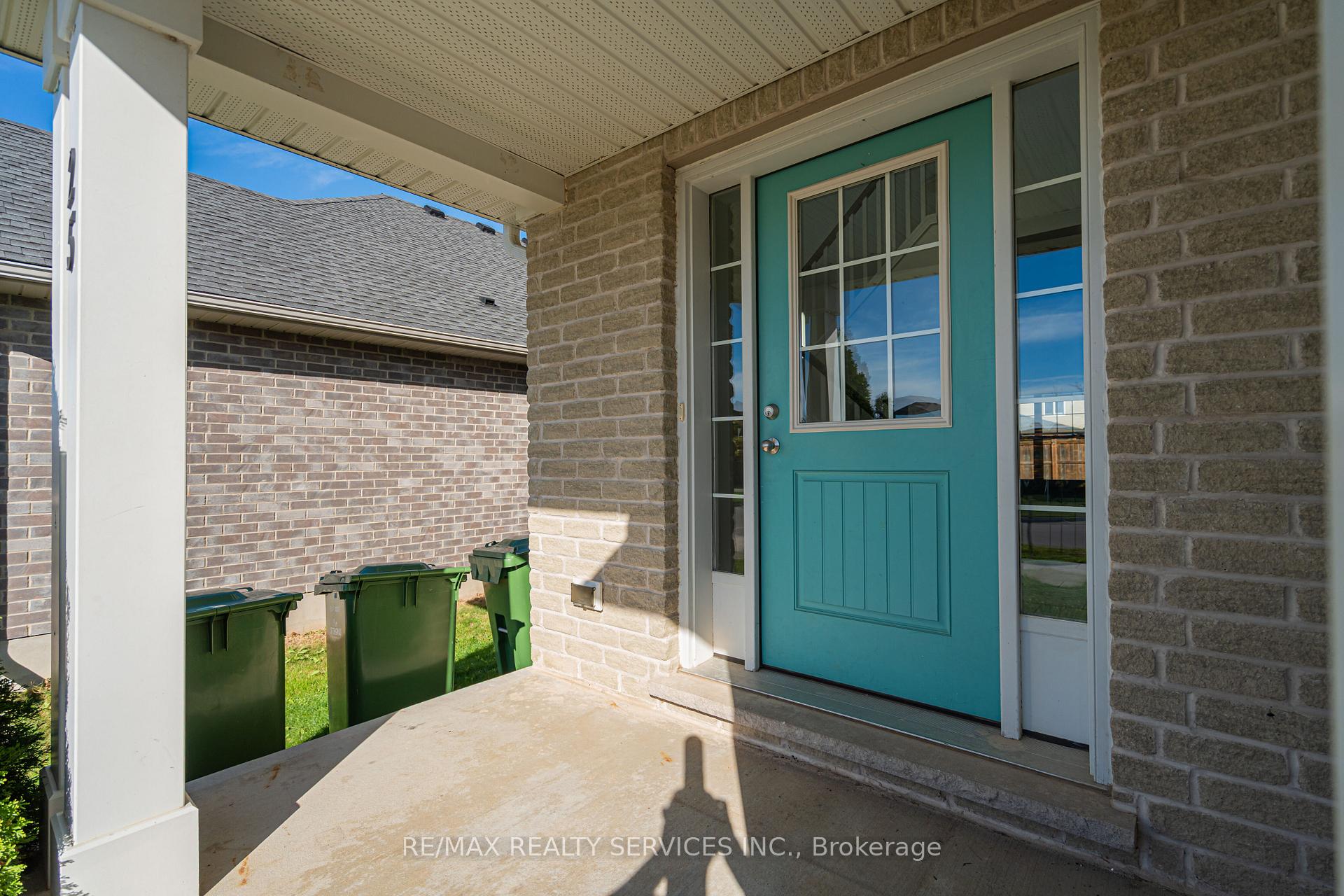 Photo 5 of 25 Acorn Trail, St. Thomas — HOMEH