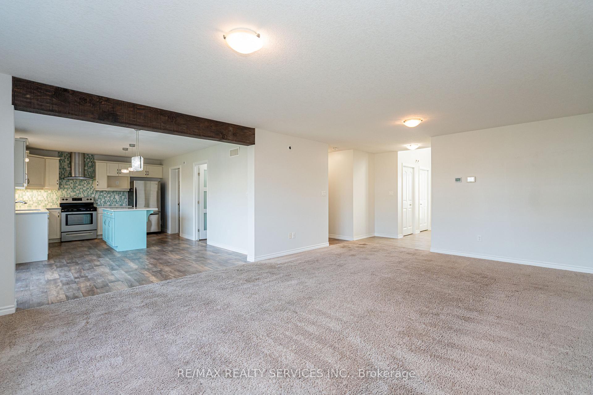 Photo 8 of 25 Acorn Trail, St. Thomas — HOMEH