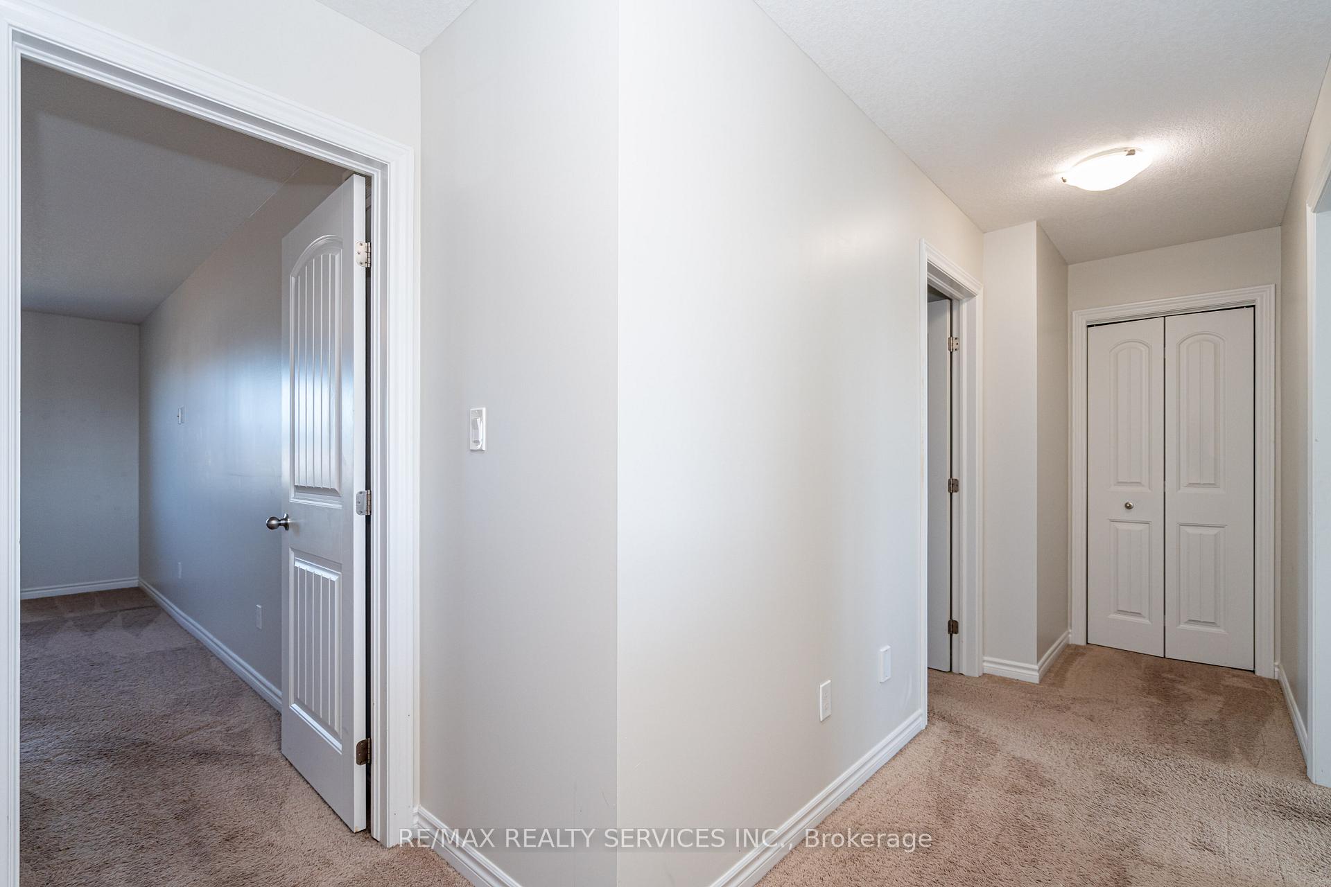 Photo 14 of 25 Acorn Trail, St. Thomas — HOMEH