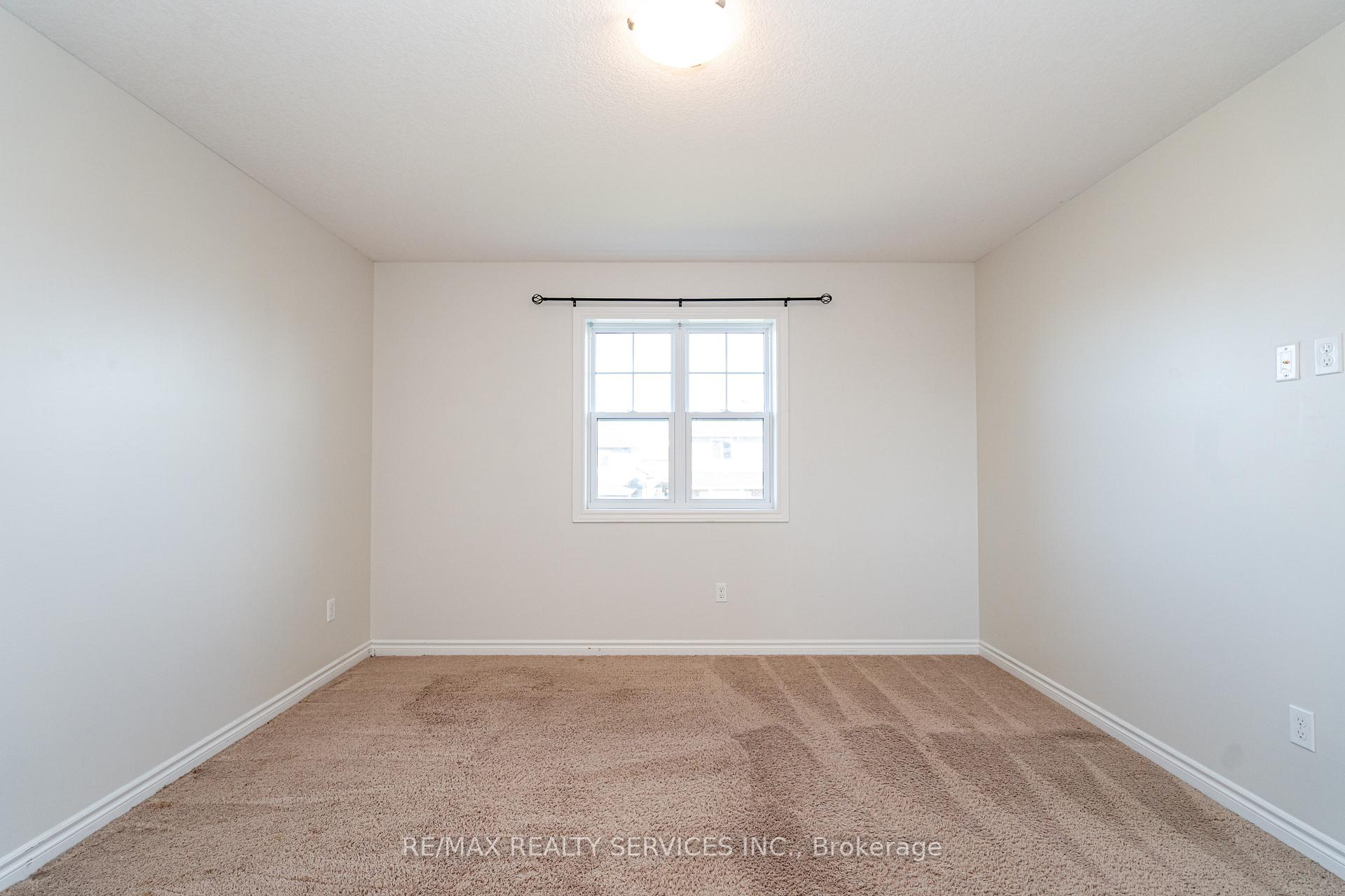 Photo 15 of 25 Acorn Trail, St. Thomas — HOMEH