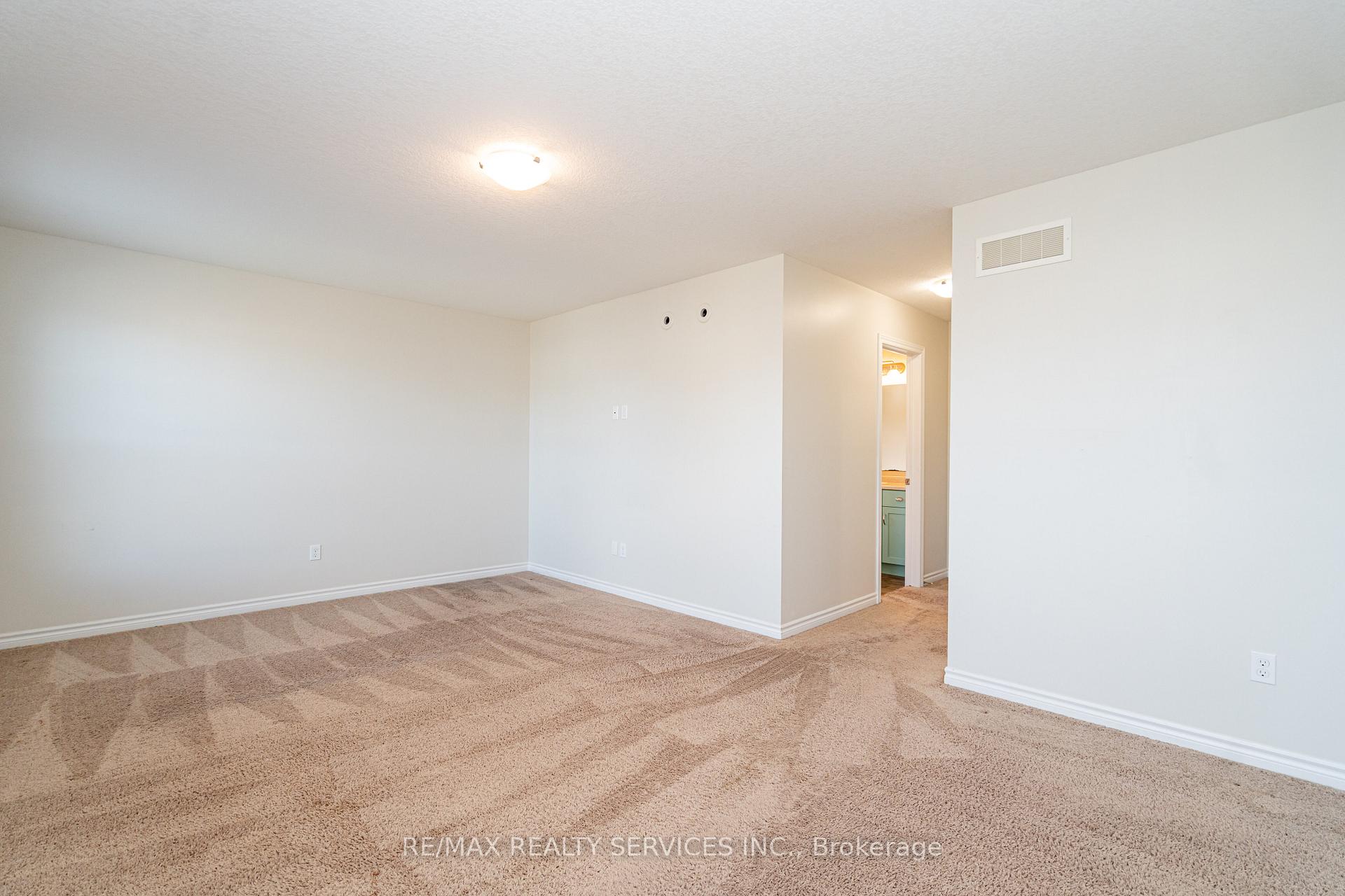 Photo 19 of 25 Acorn Trail, St. Thomas — HOMEH