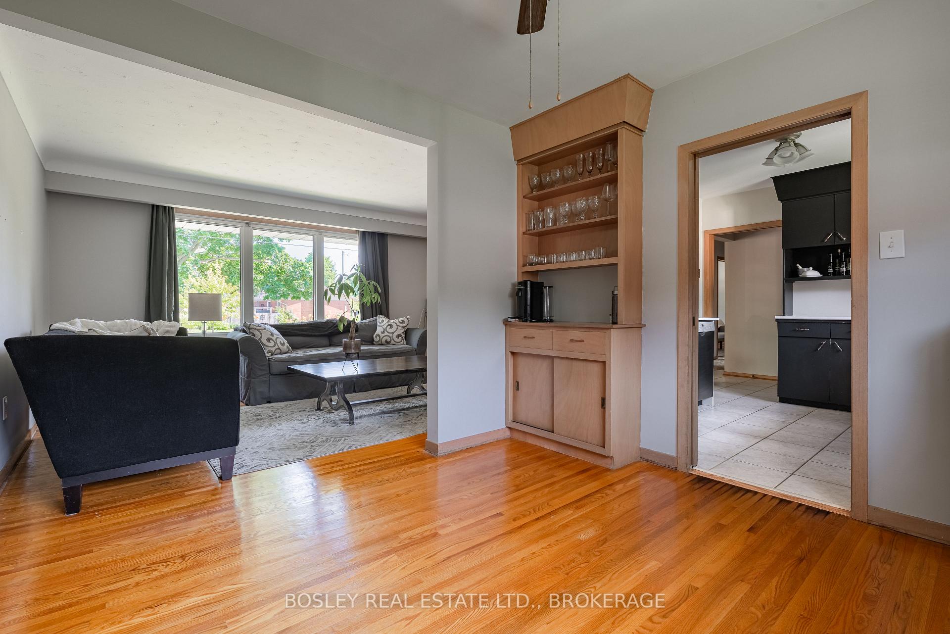 Photo 8 of 60 Royal Manor Drive, St. Catharines, Carlton/Bunting — HOMEH