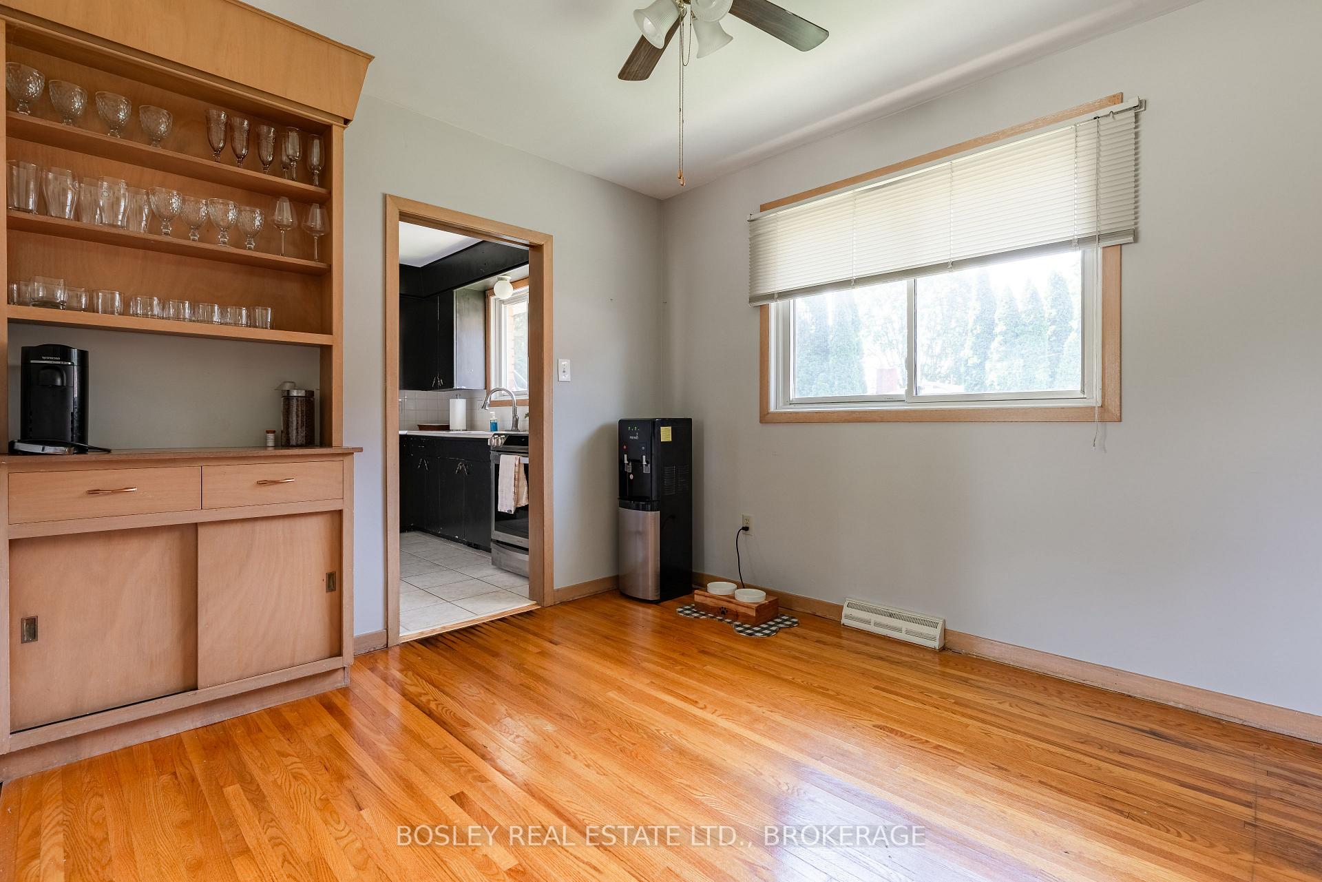 Photo 9 of 60 Royal Manor Drive, St. Catharines, Carlton/Bunting — HOMEH