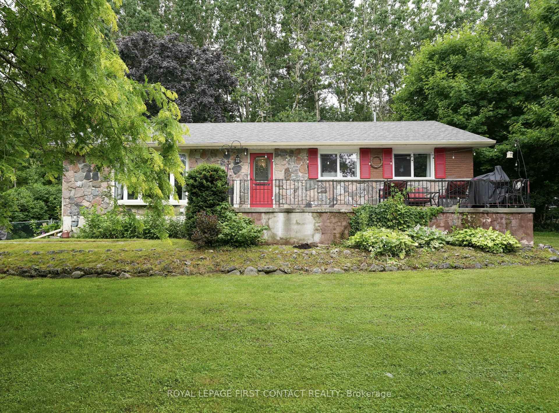 Photo 1 of 2002 North Orr Lake Road, Springwater, Rural Springwater — HOMEH