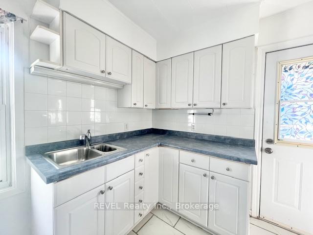 Photo 11 of 8 Monck Street, St. Catharines, Western Hill — HOMEH