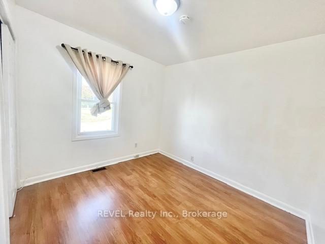 Photo 14 of 8 Monck Street, St. Catharines, Western Hill — HOMEH