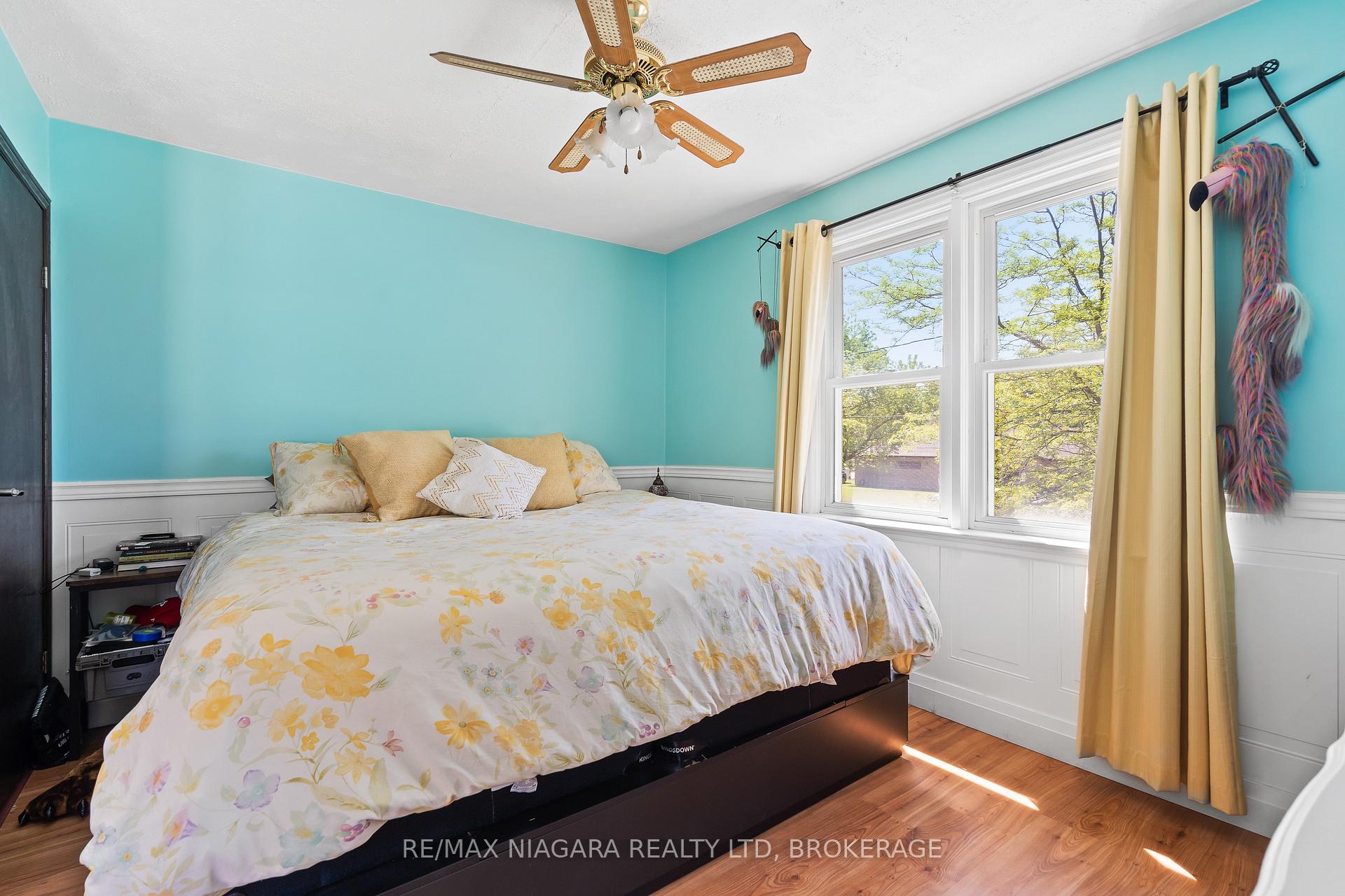 Photo 13 of 39 Seymour Avenue, St. Catharines, Secord Woods — HOMEH