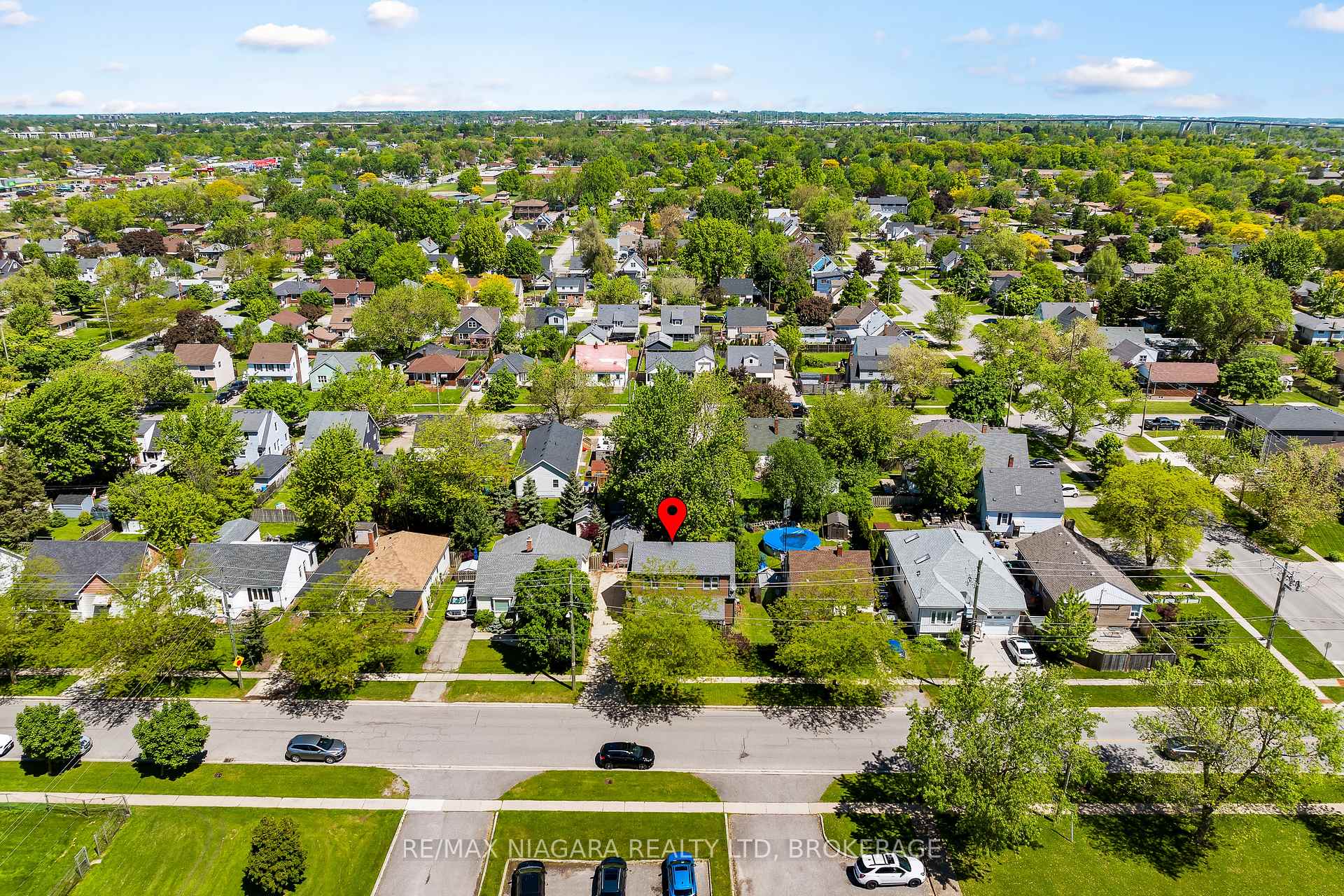 Photo 28 of 39 Seymour Avenue, St. Catharines, Secord Woods — HOMEH