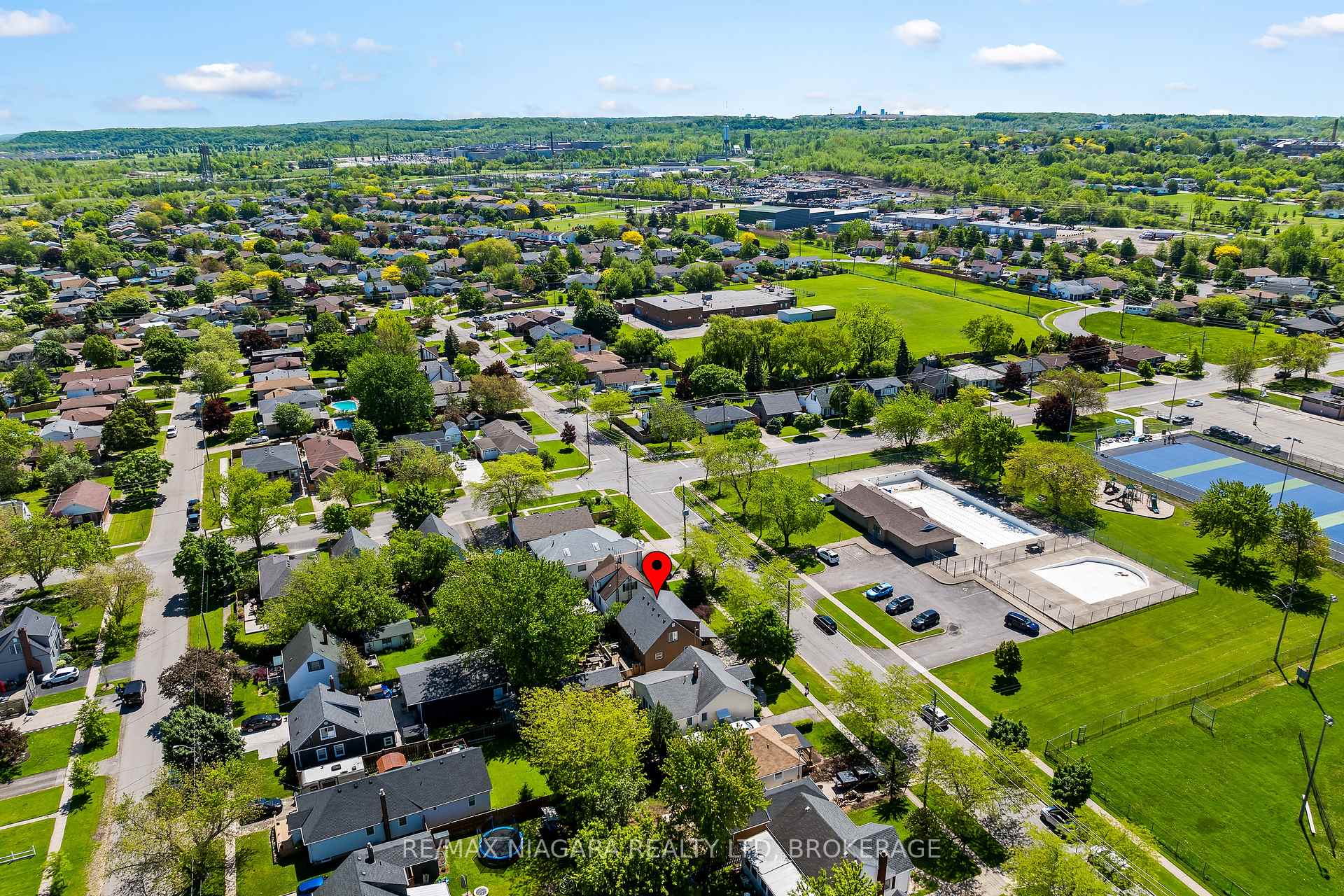 Photo 30 of 39 Seymour Avenue, St. Catharines, Secord Woods — HOMEH