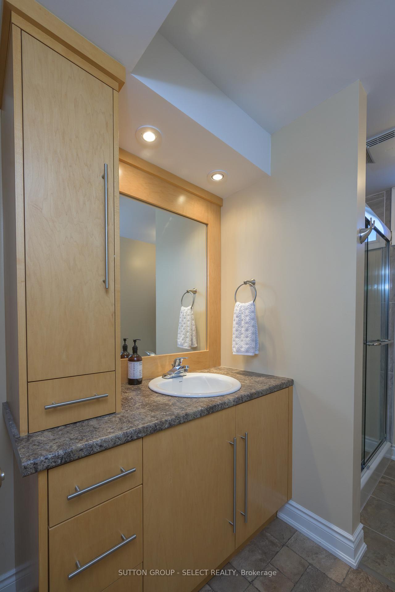 Photo 25 of 29 Ambleside Drive, St. Thomas — HOMEH