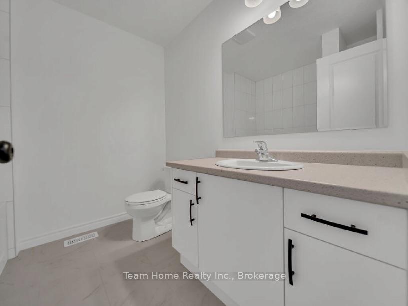 Photo 13 of 13 Becker Street, Stratford — HOMEH