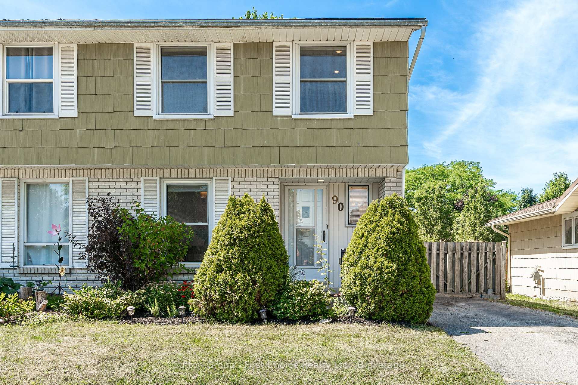 Photo 2 of 90 Patricia Road, Stratford — HOMEH